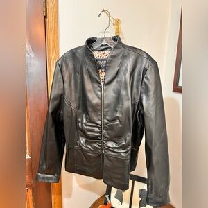 Wilson’s 100% Genuine Leather Zip-Up Jacket